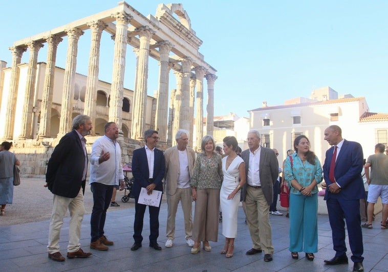 El Instituto de Arqueología de Mérida celebra su 25 cumpleaños en un momento dulce